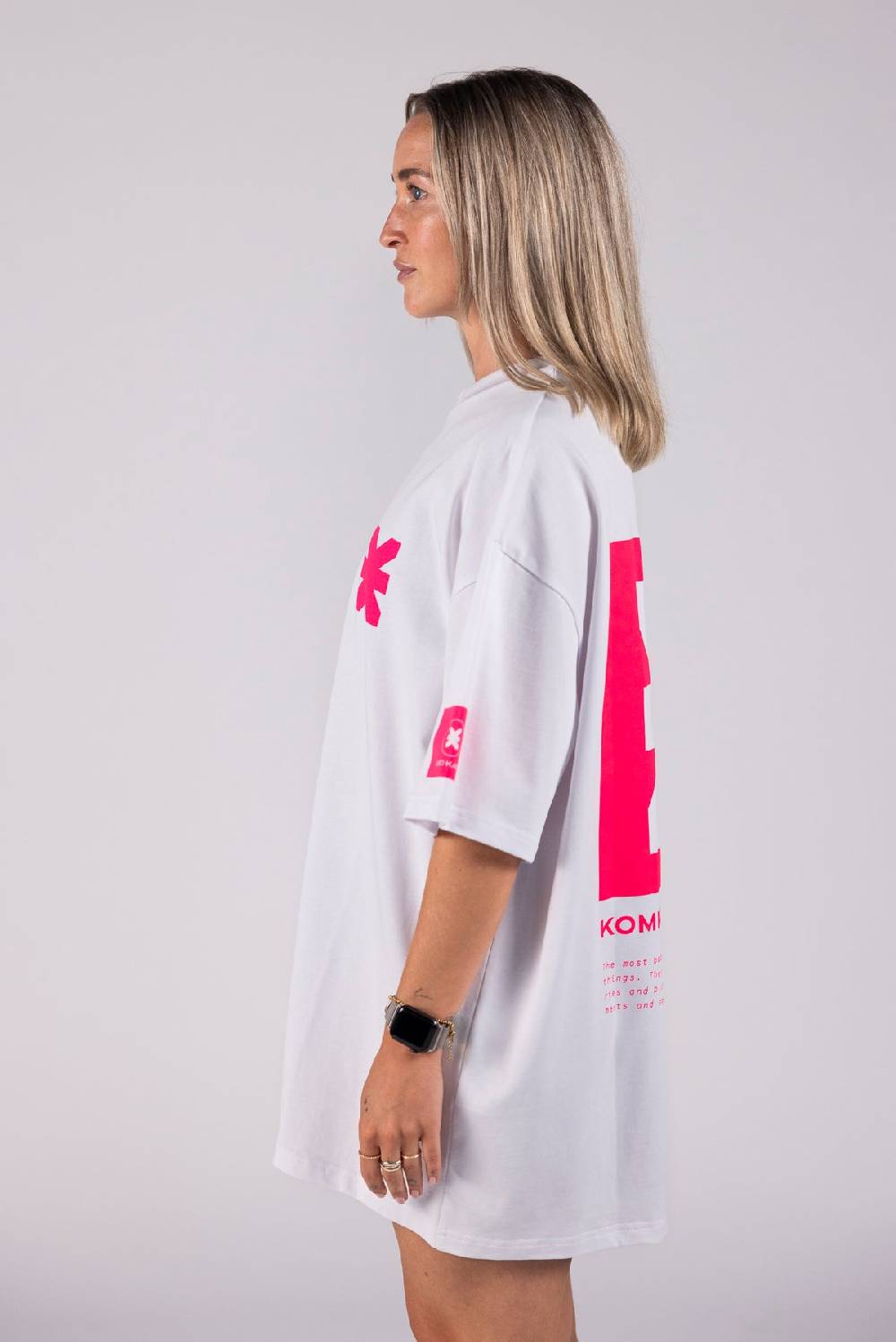 Karo Kauer PRE ORDER Kommunity T-Shirt Pink Saisonschlussverkauf