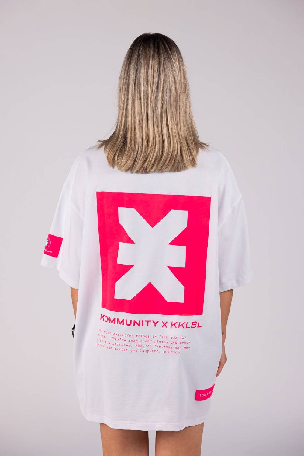 Karo Kauer PRE ORDER Kommunity T-Shirt Pink Saisonschlussverkauf