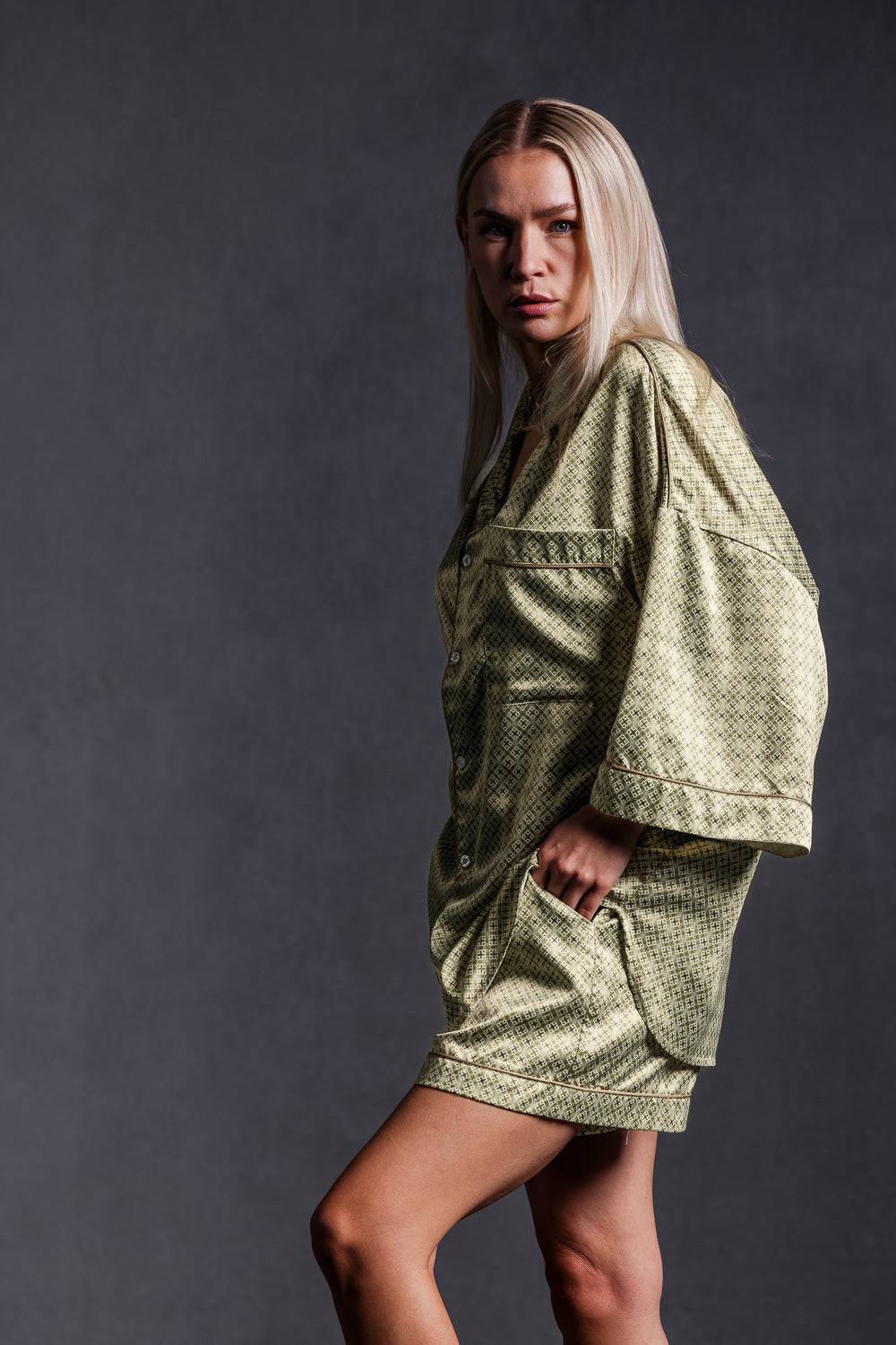 Karo Kauer Retro Shorts Khaki Versandkostenfrei