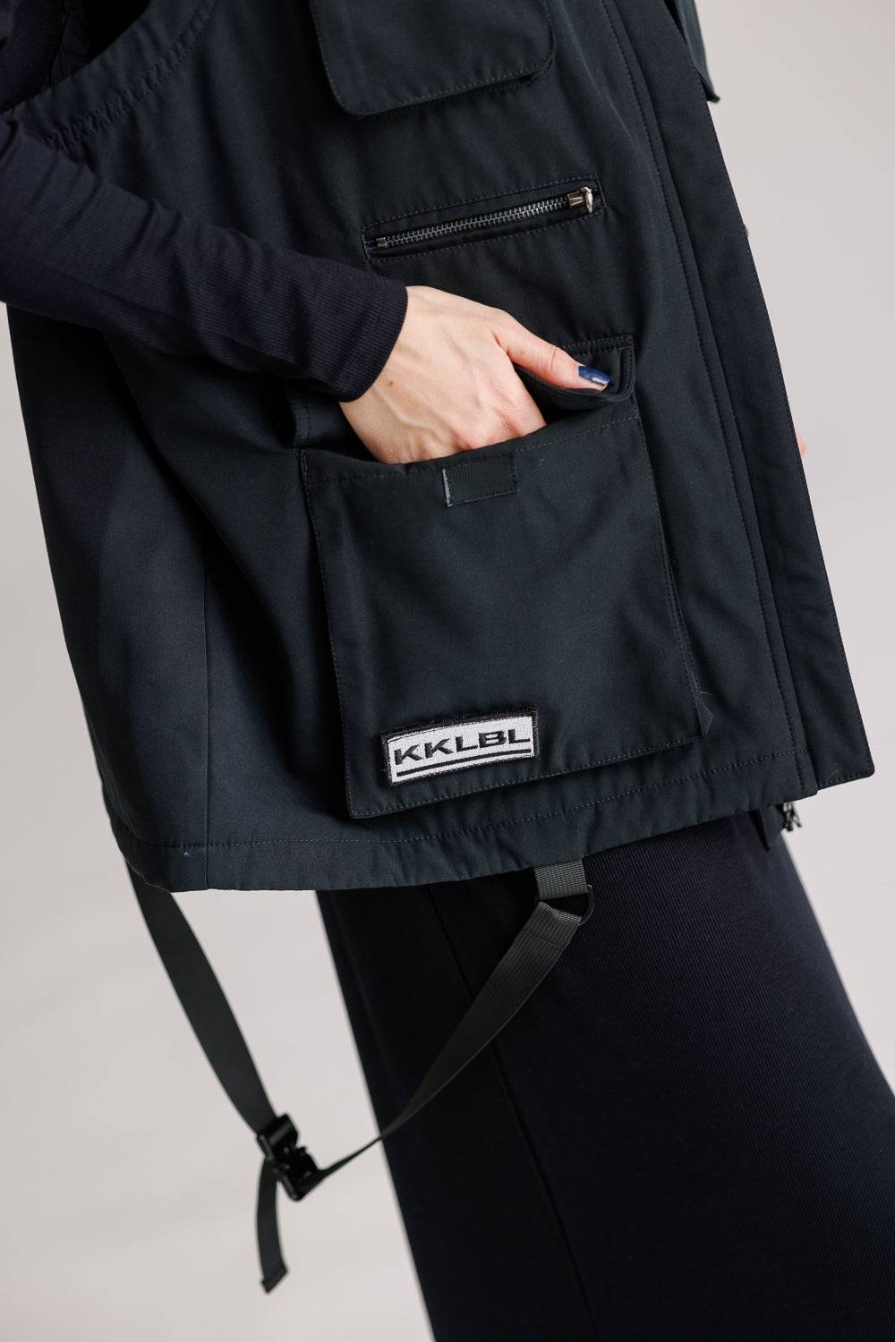 Karo Kauer Vest Black Räumungsverkauf