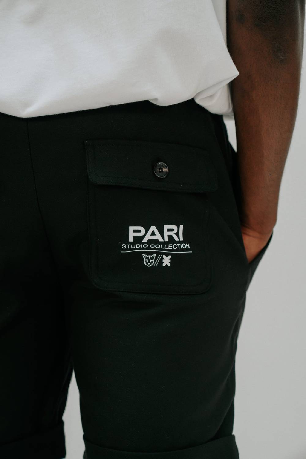 Karo Kauer Formal Shorts Black Meist gekauft