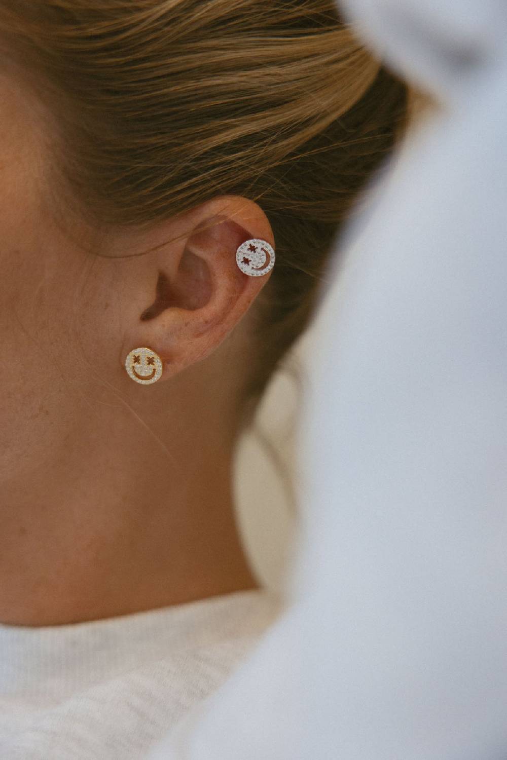 Karo Kauer Smile Studs Sparkle Gold Preisnachlass