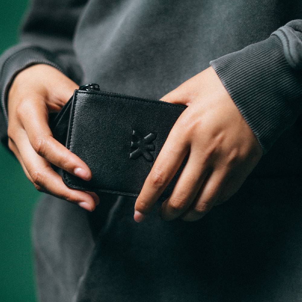 Karo Kauer Purse Logo Lagerräumung