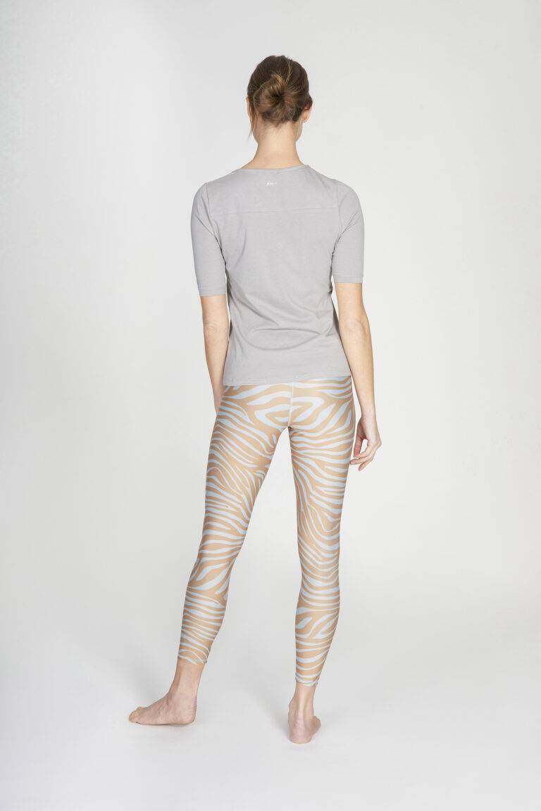 Kismet Yogastyle Ayala Shirt stone Heißer Verkauf