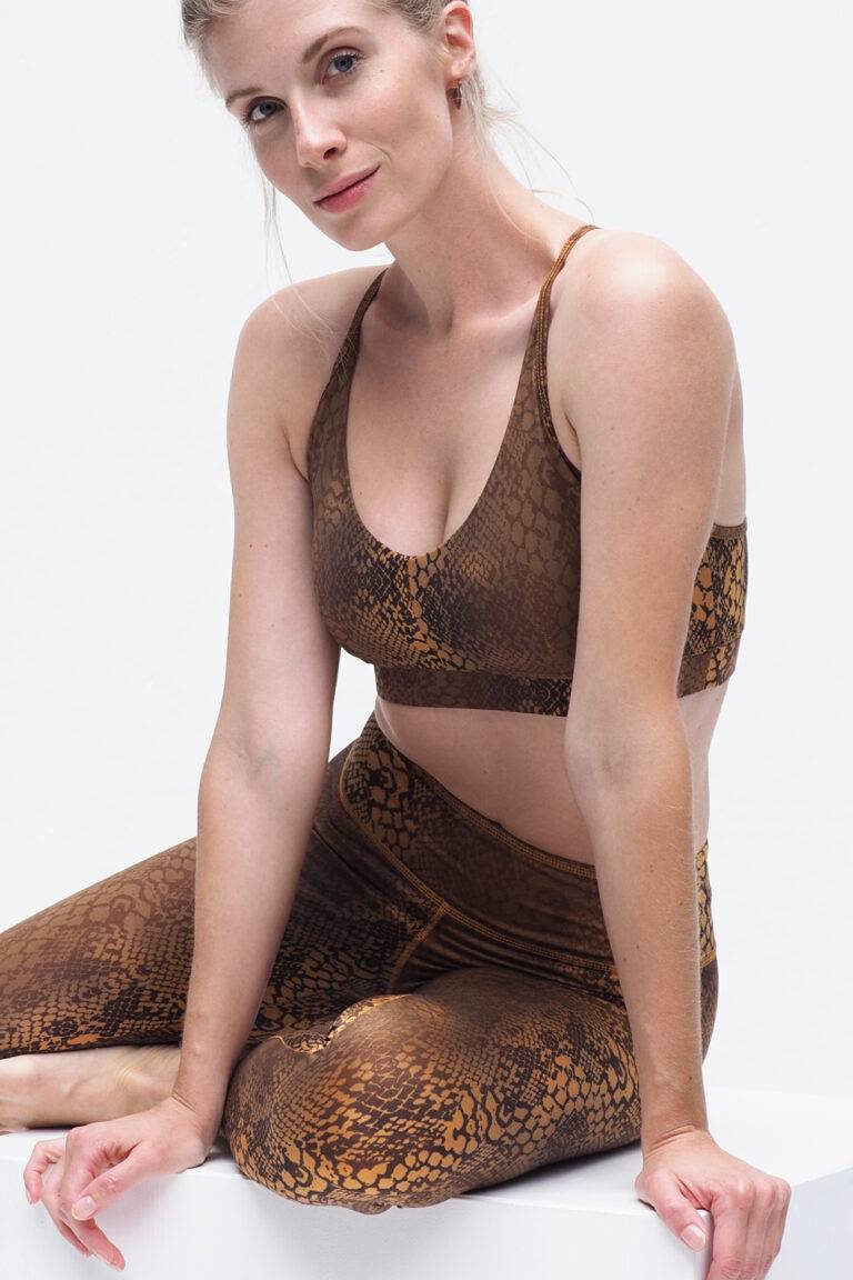 Kismet Yogastyle Yoga Bra Top Amba – Desert Snake VIP-Rabatte