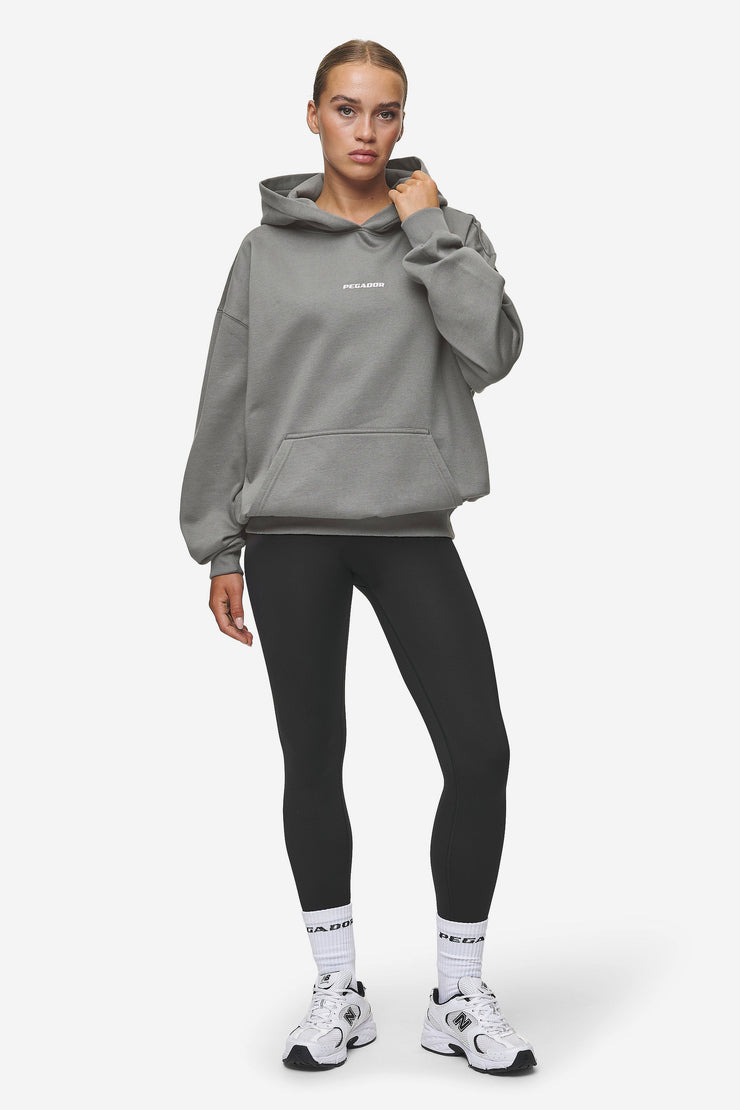 Pegador Clarita Logo Oversized Hoodie Washed Deep Grey White Gum Vierteljährliche Förderung