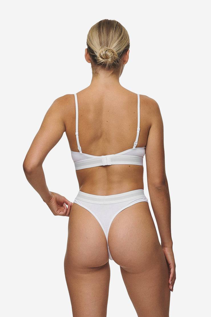 Pegador Senya Triangle Bralette White Black Kostenloser Versand