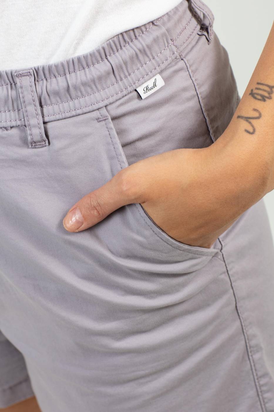 Reell Reflex Women LW Easy Short 50% Rabatt für begrenzte Zeit