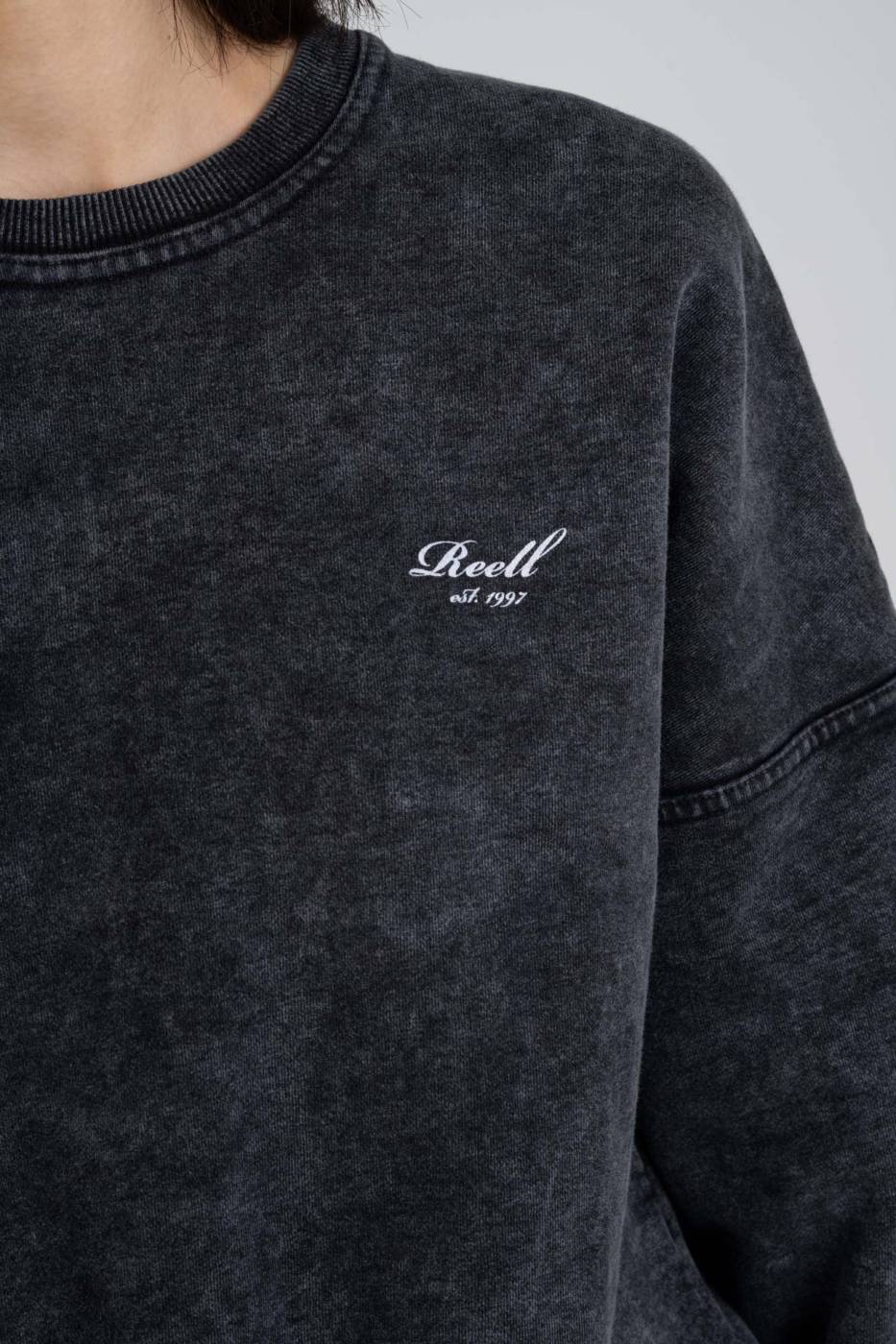 Reell Women Amara Crewneck im Angebot