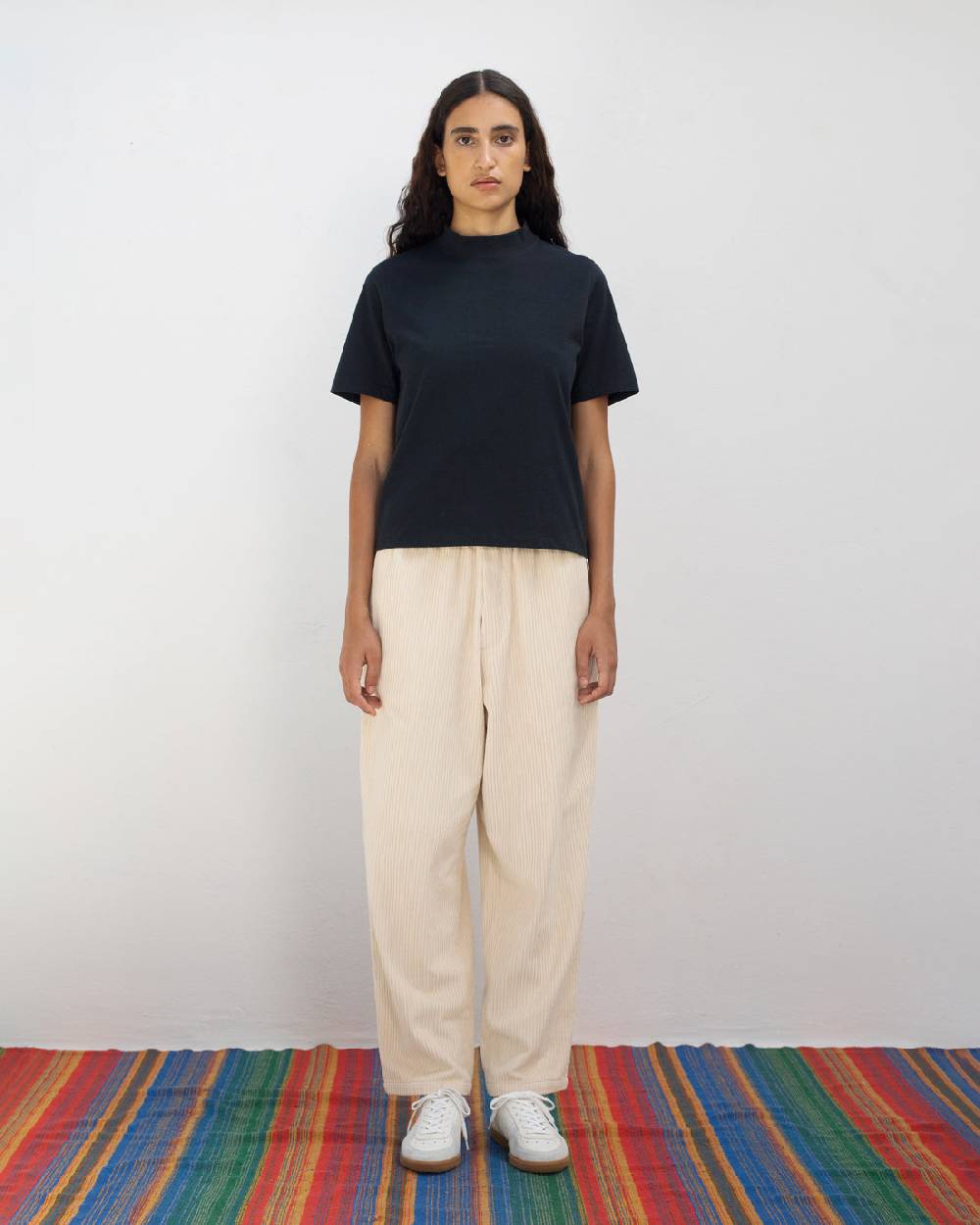 Rotholz Basic T-Shirt mit breitem Kragen Bio Baumwolle - Schwarz Heißer Verkauf