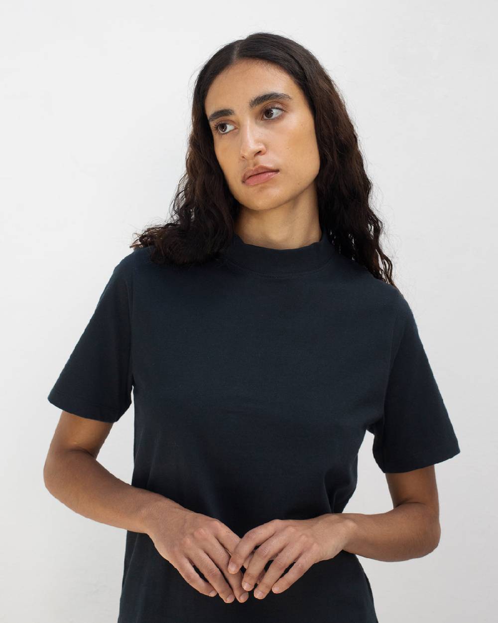 Rotholz Basic T-Shirt mit breitem Kragen Bio Baumwolle - Schwarz Heißer Verkauf