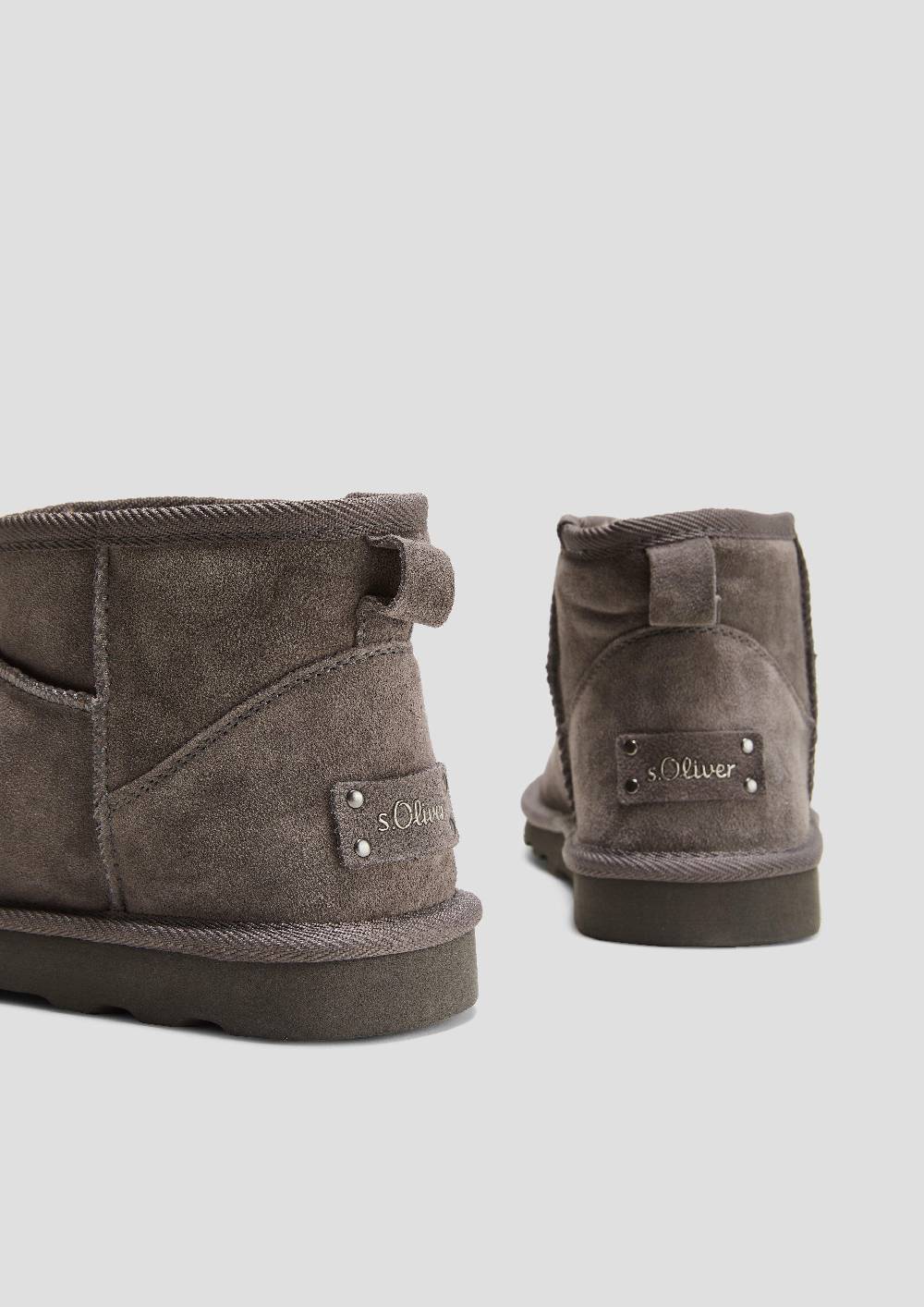 S.Oliver Flache Stiefel aus Leder Nur noch ein Tag übrig