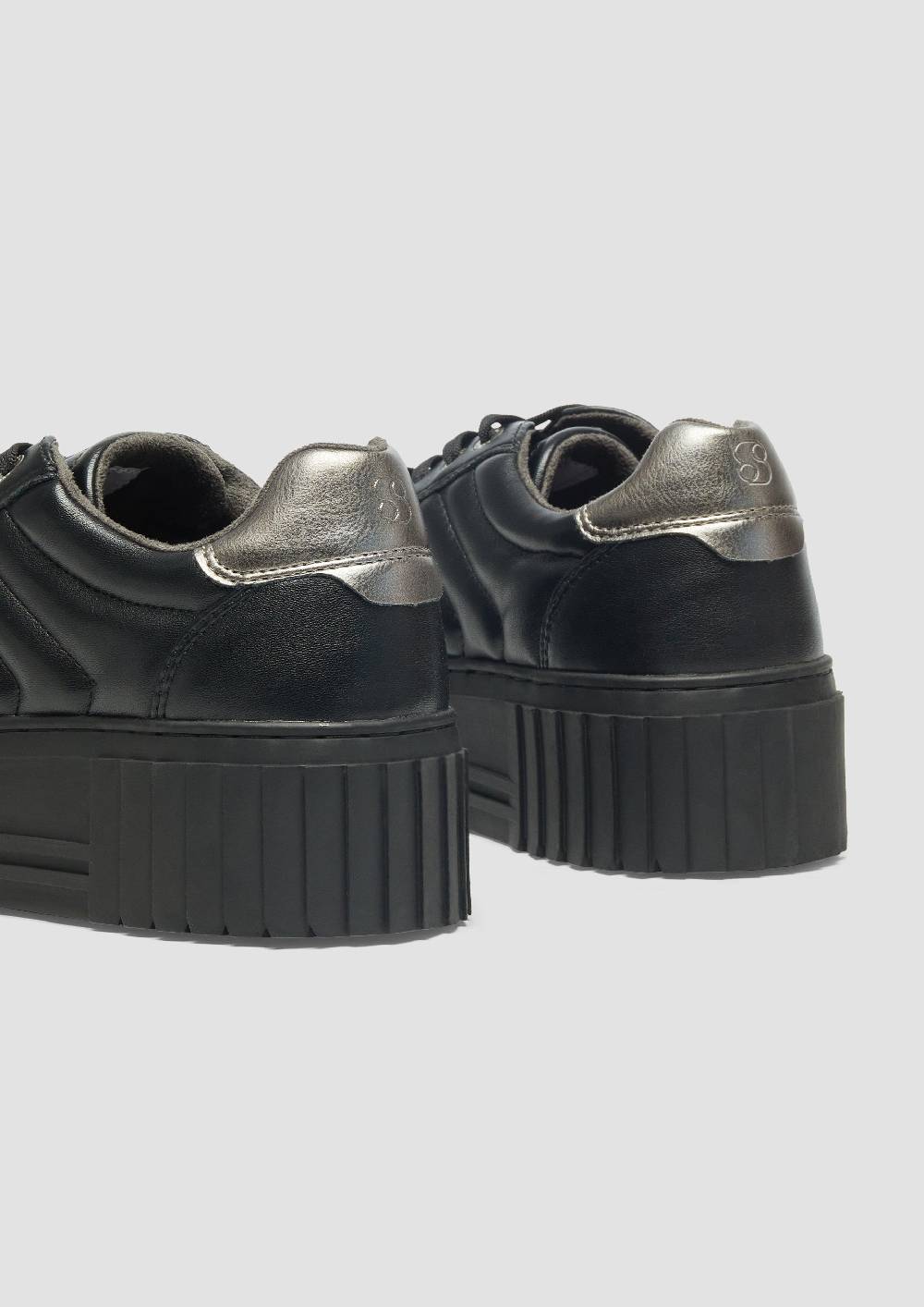 S.Oliver Plateausneaker mit Kontrastsohle Angebote