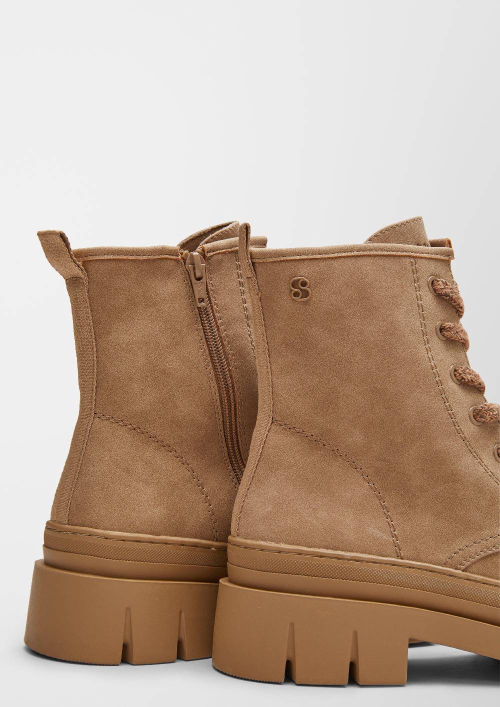 S.Oliver Stiefel mit Schnürung im Angebot
