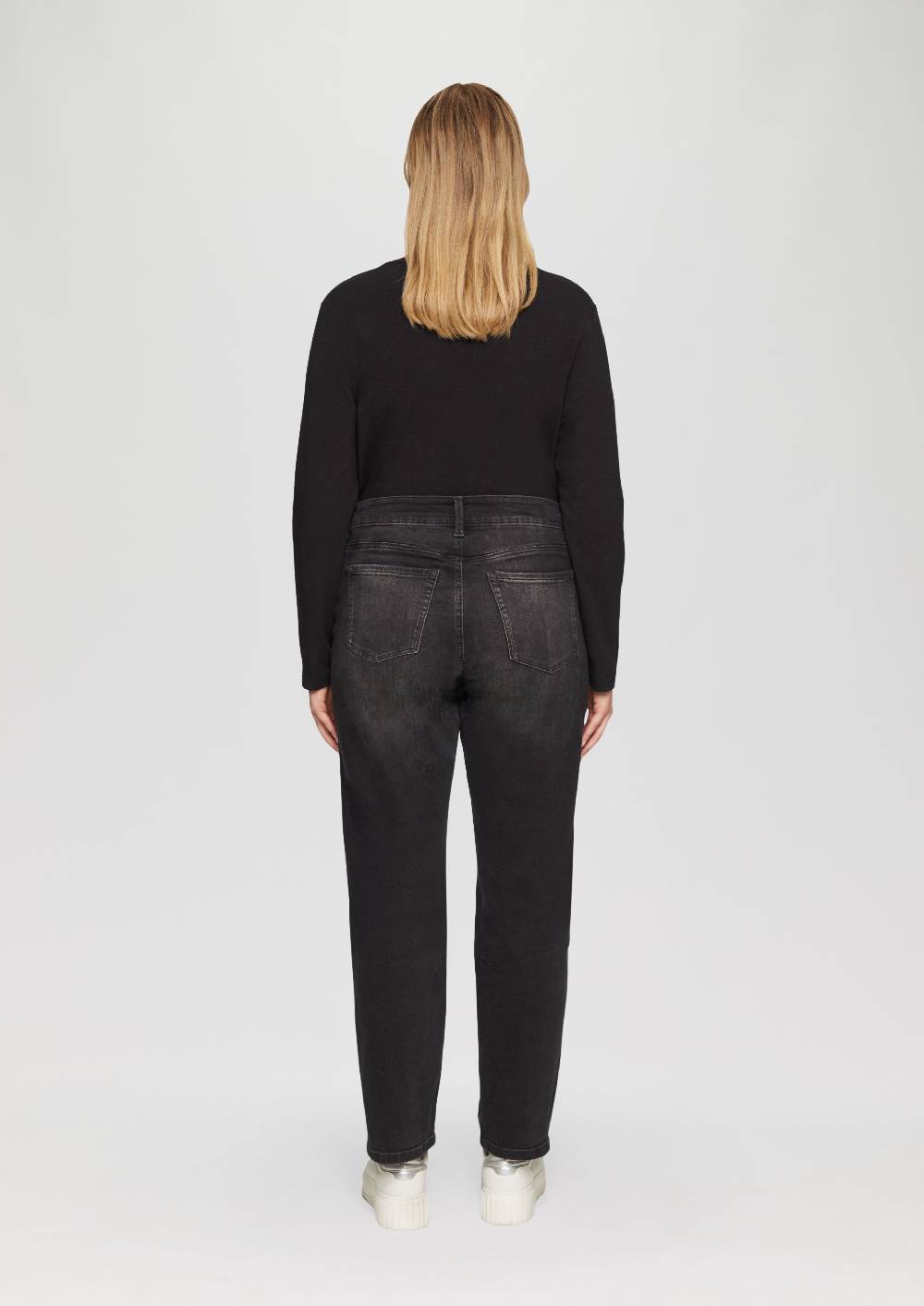S.Oliver Jeans / Curvy Fit / Mid Rise / Semi Wide Leg Exklusivangebot