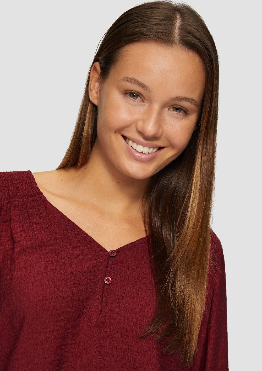 S.Oliver Strukturierte Bluse aus Viskosemix mit Smok Details Exklusive Angebote