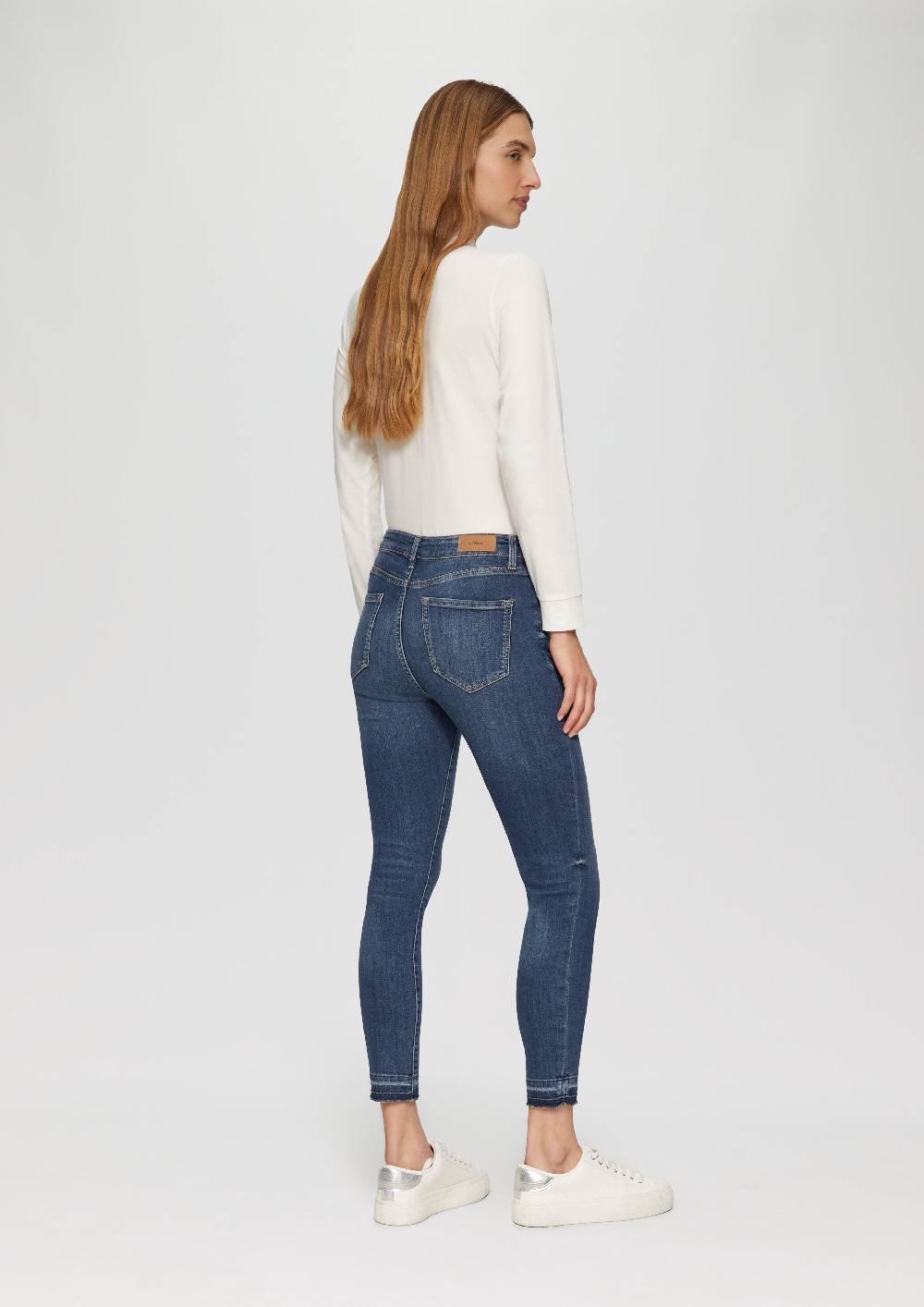 S.Oliver Cropped Jeans Izabell / Skinny Fit / Mid Rise / Skinny Leg / mit offenem Saum Bis zu 65% Rabatt