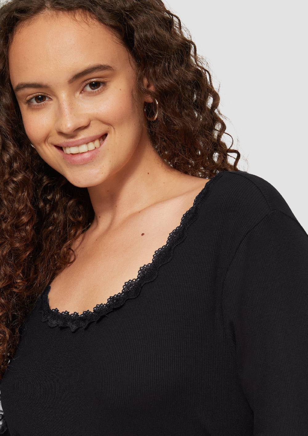 S.Oliver Rippshirt aus Viskosemix mit Spitzendetail Kauf eins, bekomm eins gratis