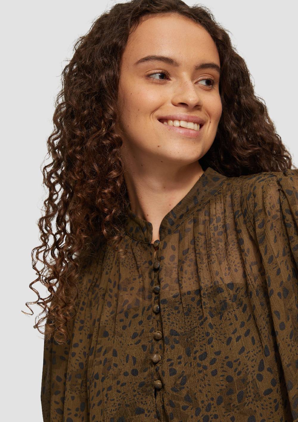 S.Oliver Leicht transparente Chiffonbluse mit Puffärmeln Super Sparpreis
