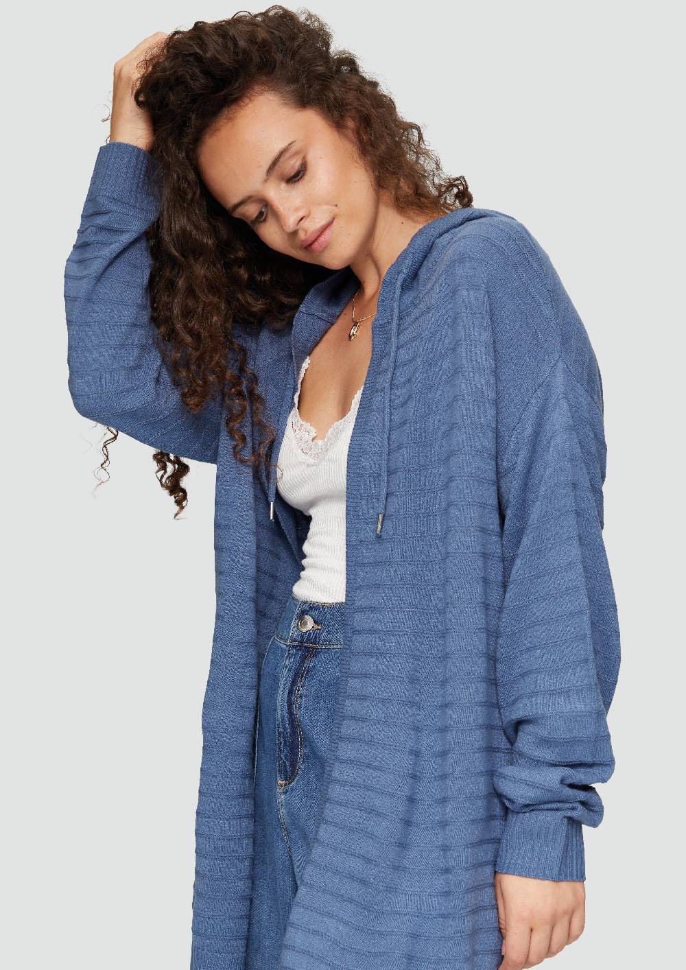 S.Oliver Strickjacke mit Kapuze und Streifenstruktur Black Friday Preise