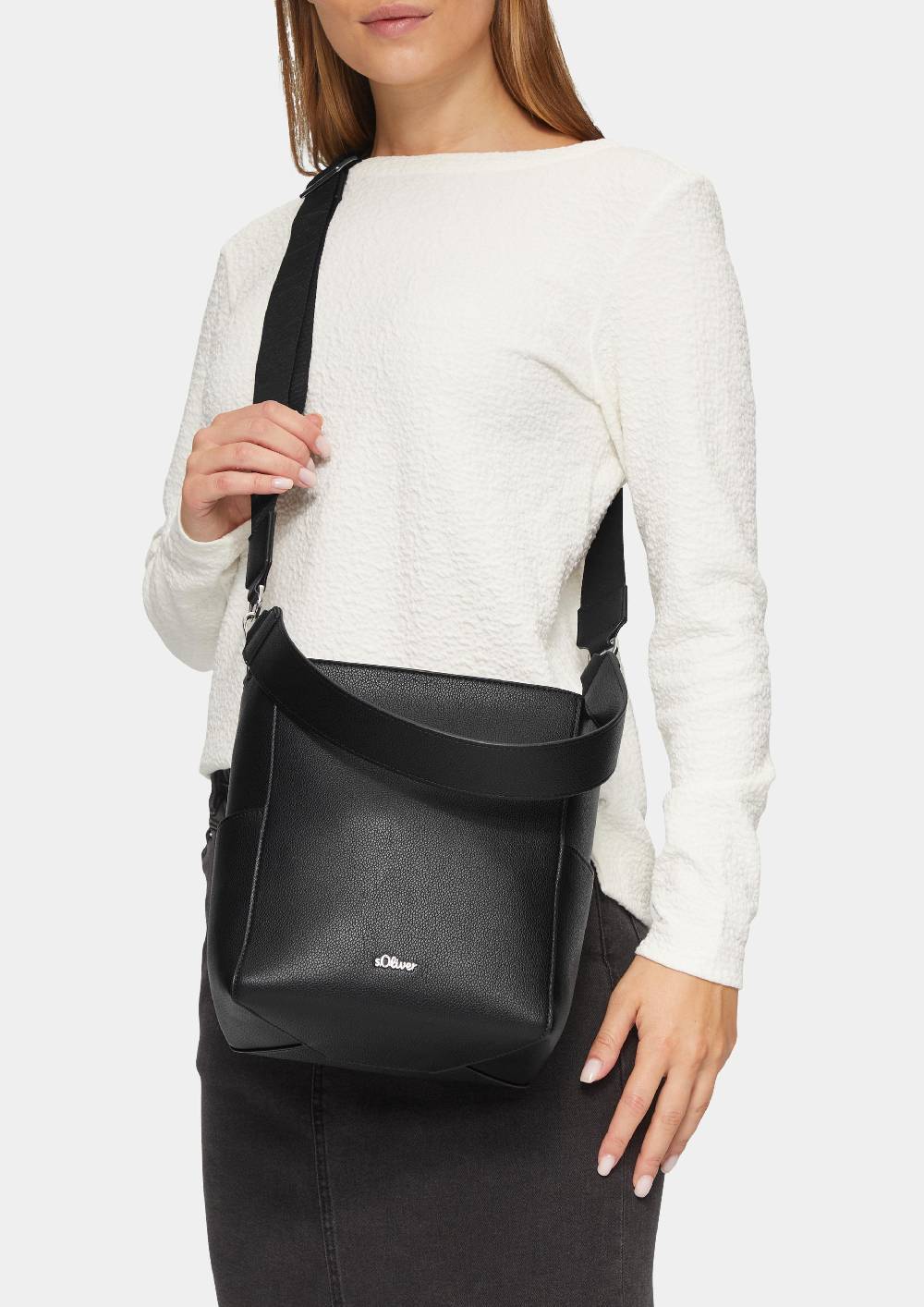 S.Oliver Hobo-Bag aus Lederimitat Preisnachlass