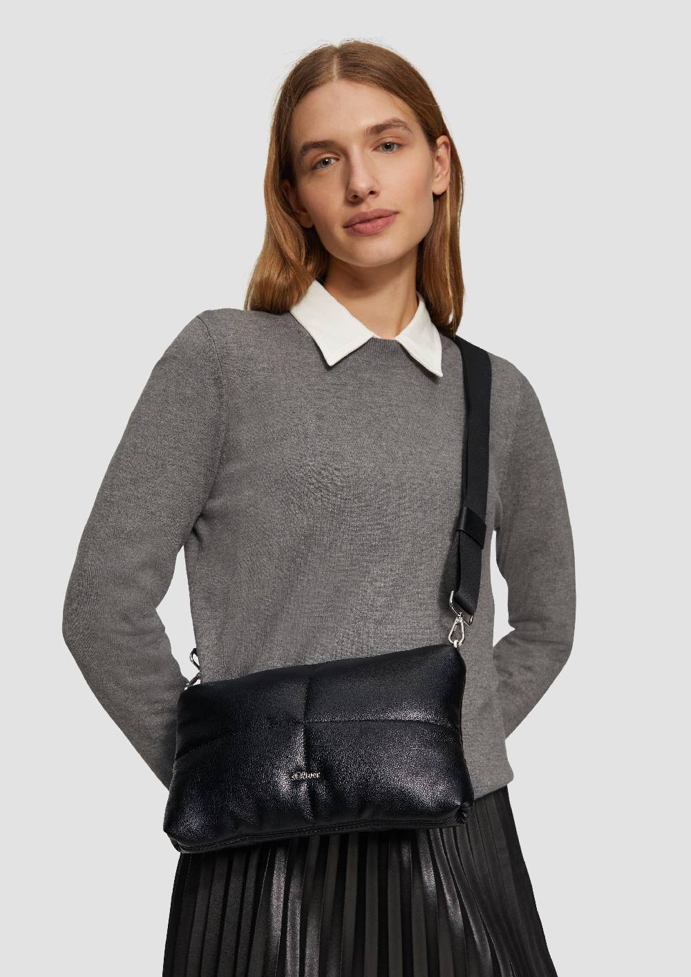 S.Oliver Gesteppte Handytasche mit abnehmbarem Crossbody-Gurt Letzte 2 Tage