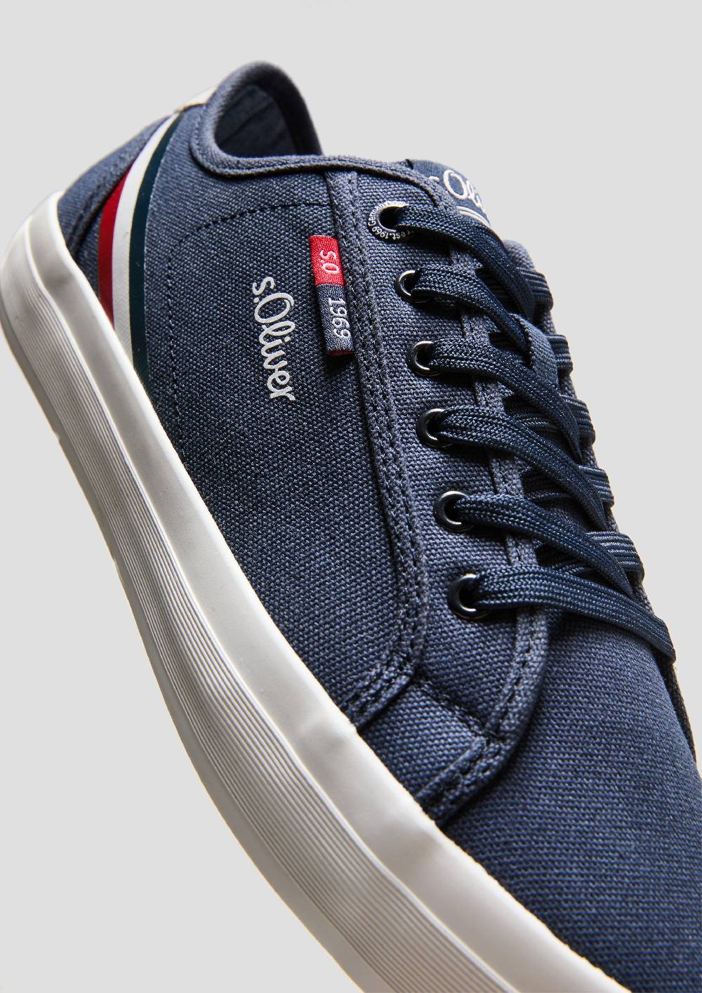 S.Oliver Sneaker mit Kontrast-Details und Logo Hotsell