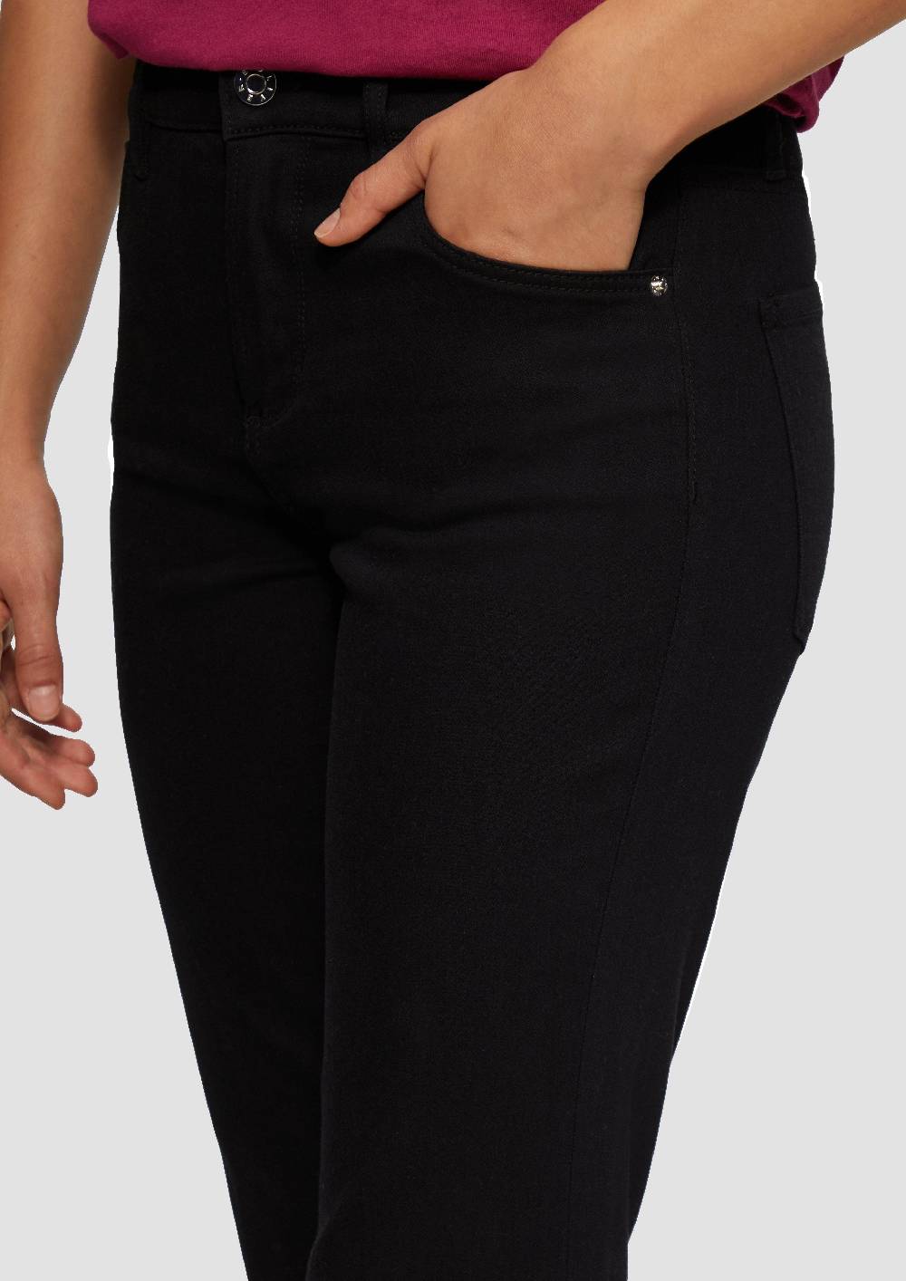 S.Oliver Cropped Jeans / Regular Fit / Mid Rise / Flared Leg Super Rabatt