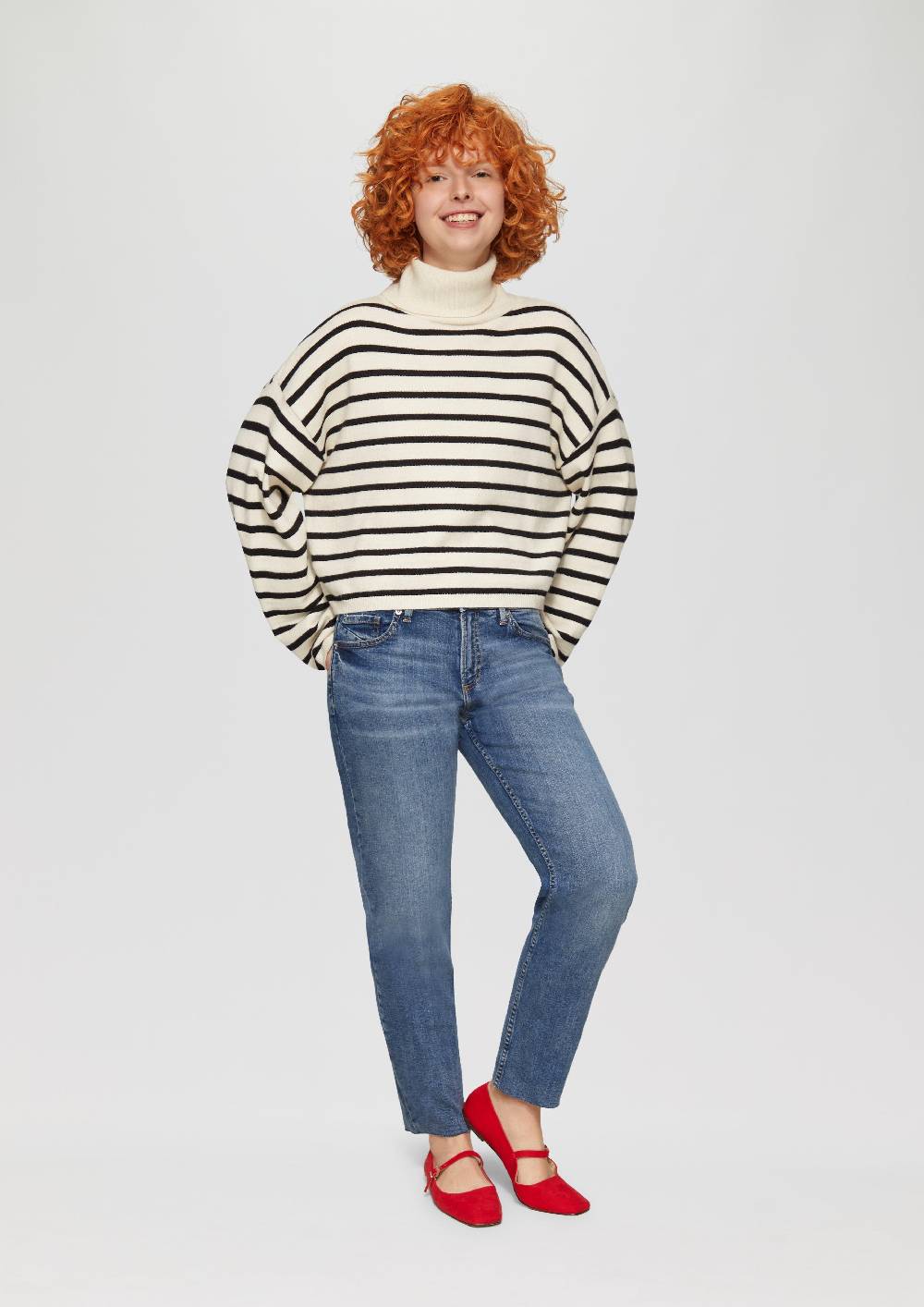 S.Oliver Cropped-Jeans Catie / Slim Fit / Mid Rise / Straight Leg 50% Rabatt mit kostenlosem Versand