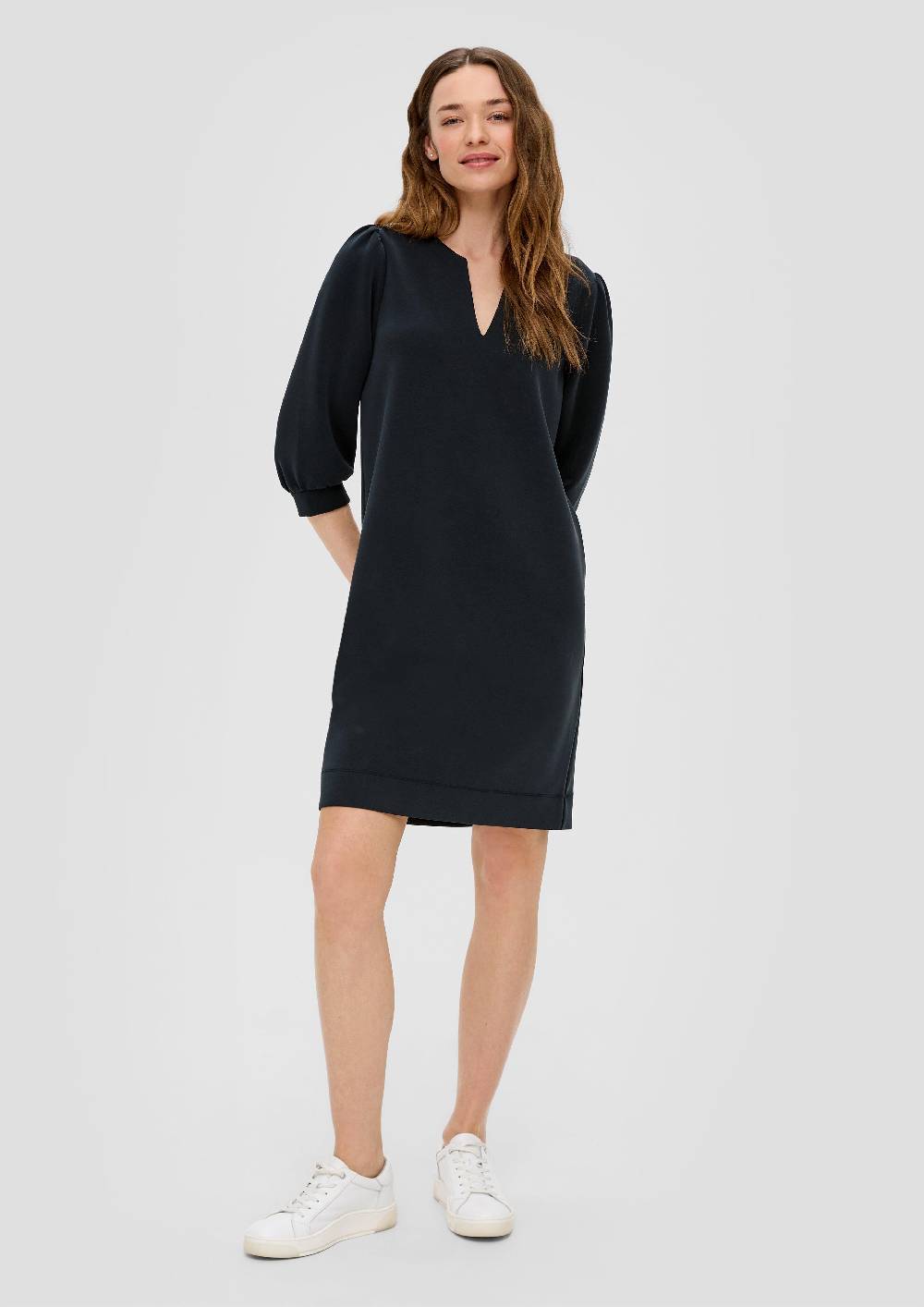 S.Oliver Softshell-Kleid mit V-Ausschnitt Fabrikpreis