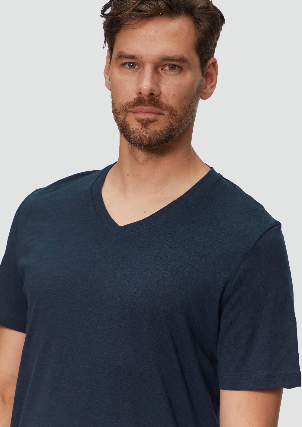S.Oliver Baumwollshirt mit V-Ausschnitt und Flammgarnstruktur Letzte 3 Tage