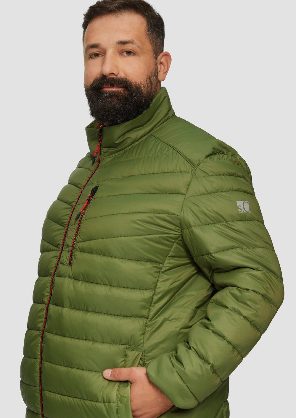 S.Oliver Wasserabweisende Steppjacke aus recyceltem Polyester Nur noch ein Tag übrig