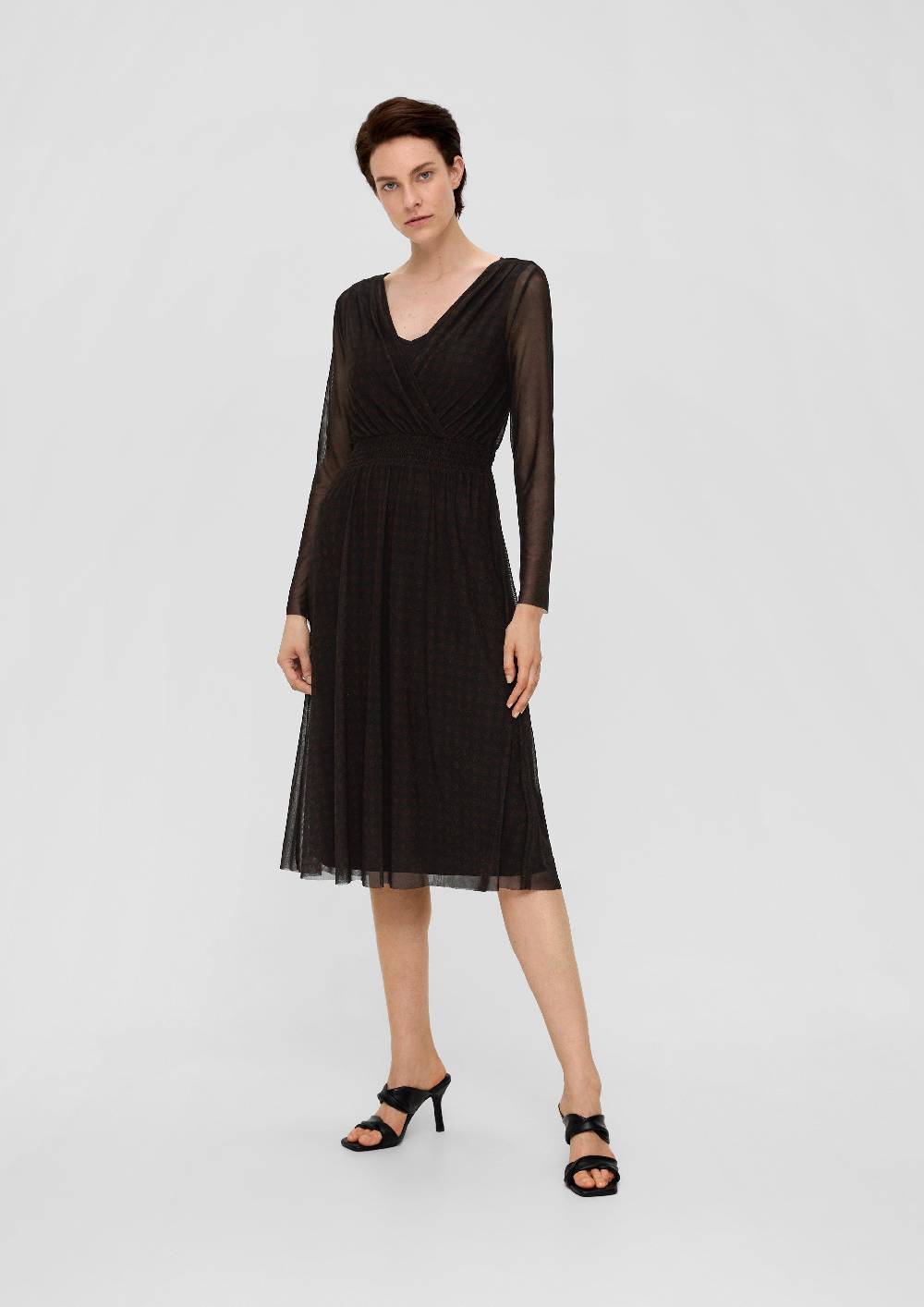 S.Oliver Meshkleid mit Smok-Detail Bis zu 55% Rabatt
