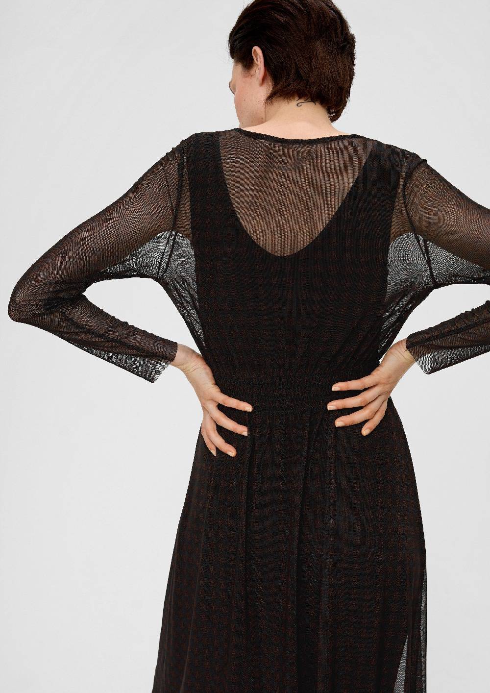 S.Oliver Meshkleid mit Smok-Detail Bis zu 55% Rabatt