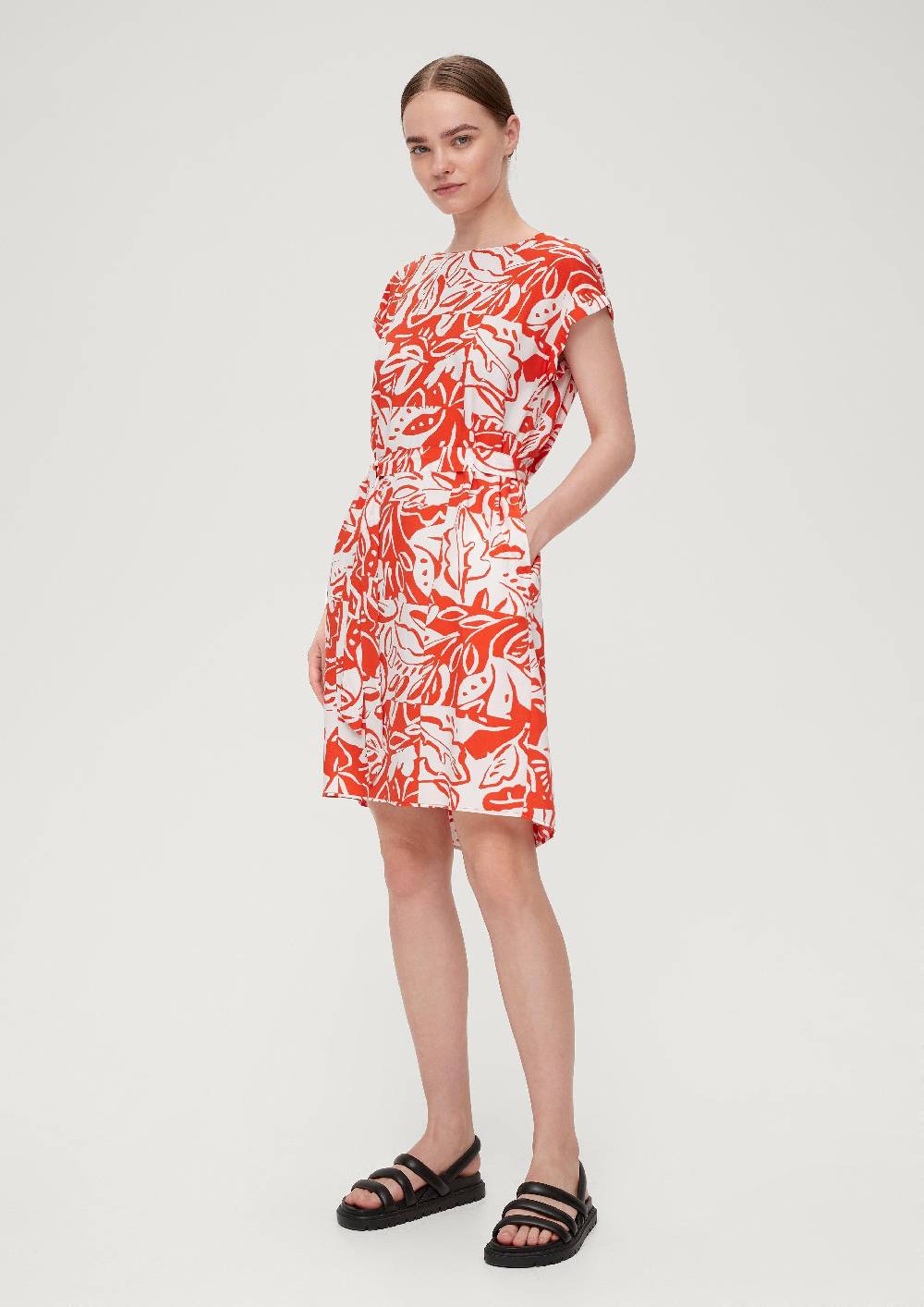 S.Oliver Kleid mit Bindeband aus Viskose Bestseller