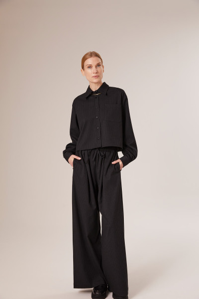 Sosue Pinstripe Blouse Black Lagerräumung