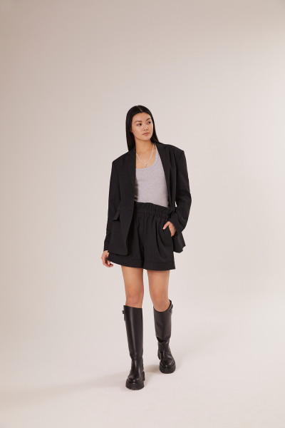 Sosue Shorts Pinstripe Black Neueste Mode